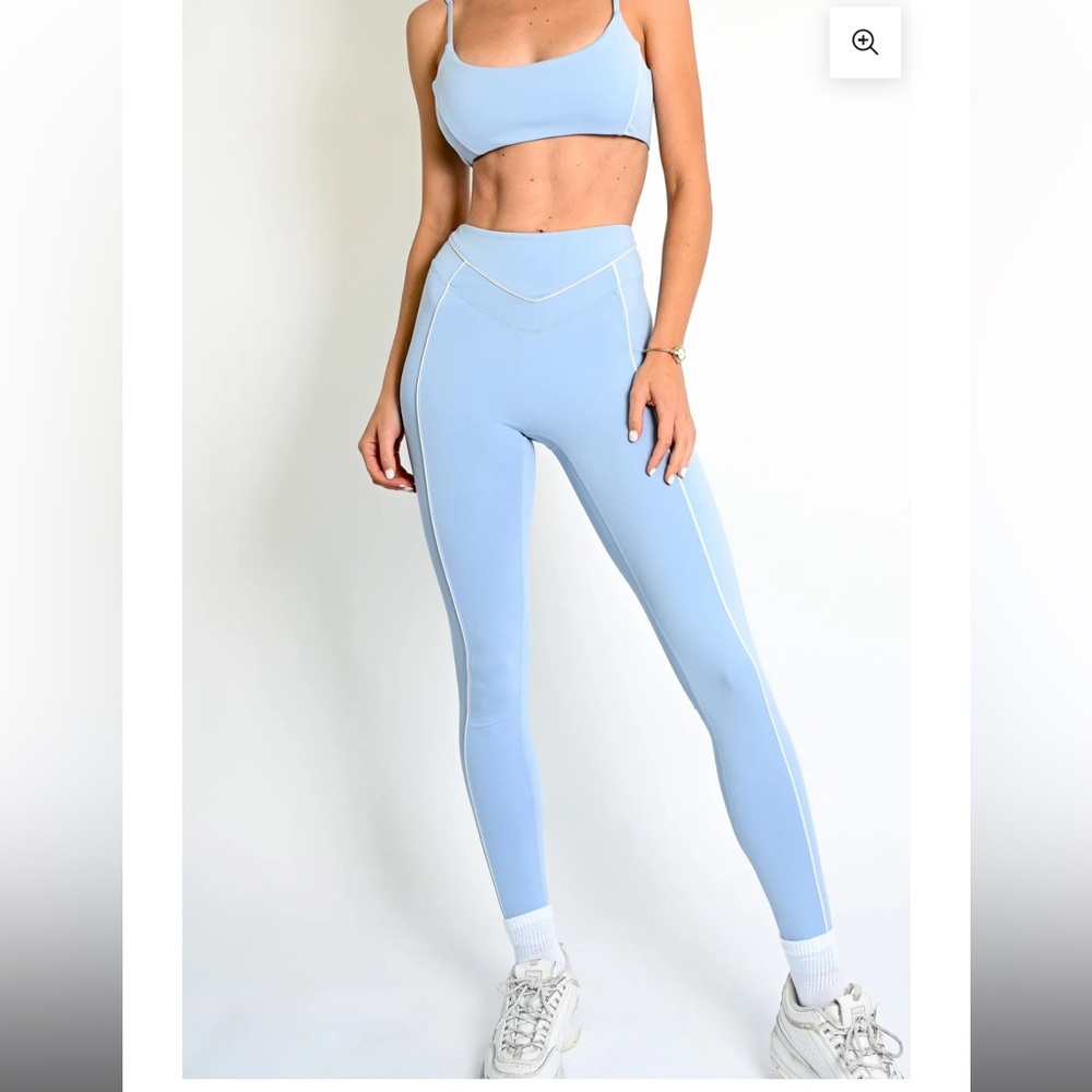 Yellow the Label set- Colby Contour Leggings & Sports Bra in Sky - Picture 3 of 8